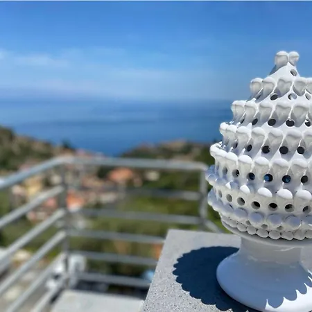 Branco - Infinity Pool & Sea View Willa Taormina